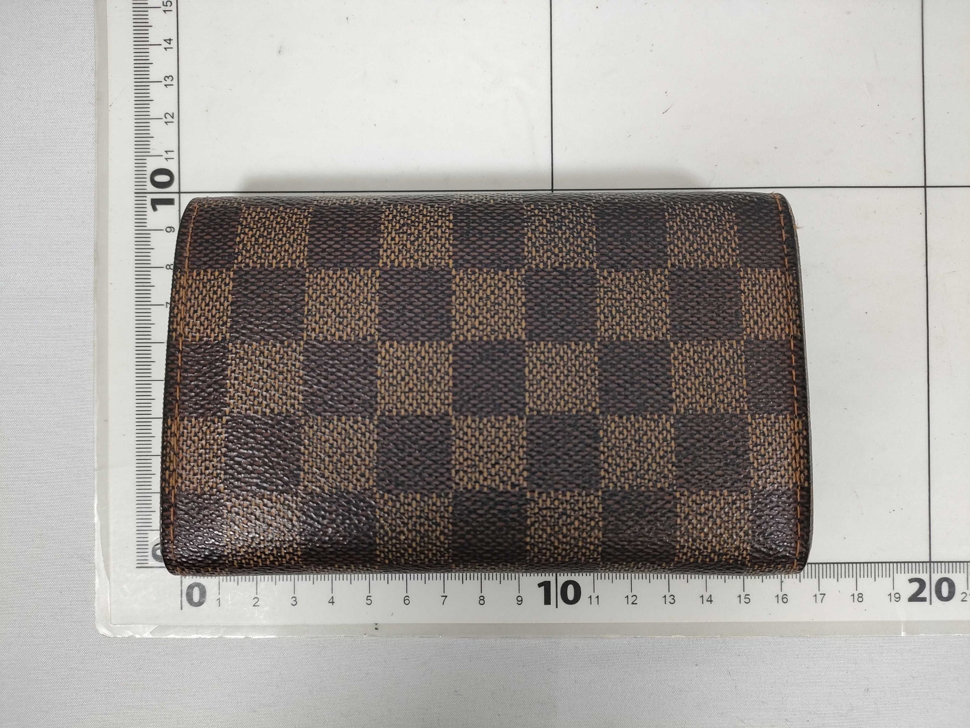 LOUIS VUITTON Damier Louis Vuitton Wallet