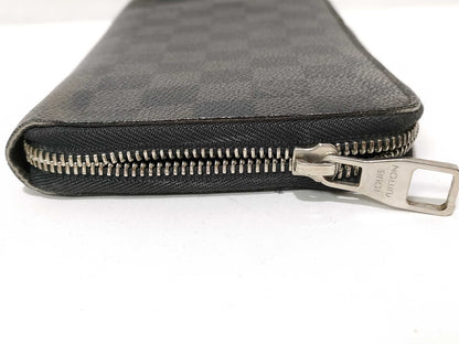 LOUIS VUITTON Damier Zippy Organizer Wallet