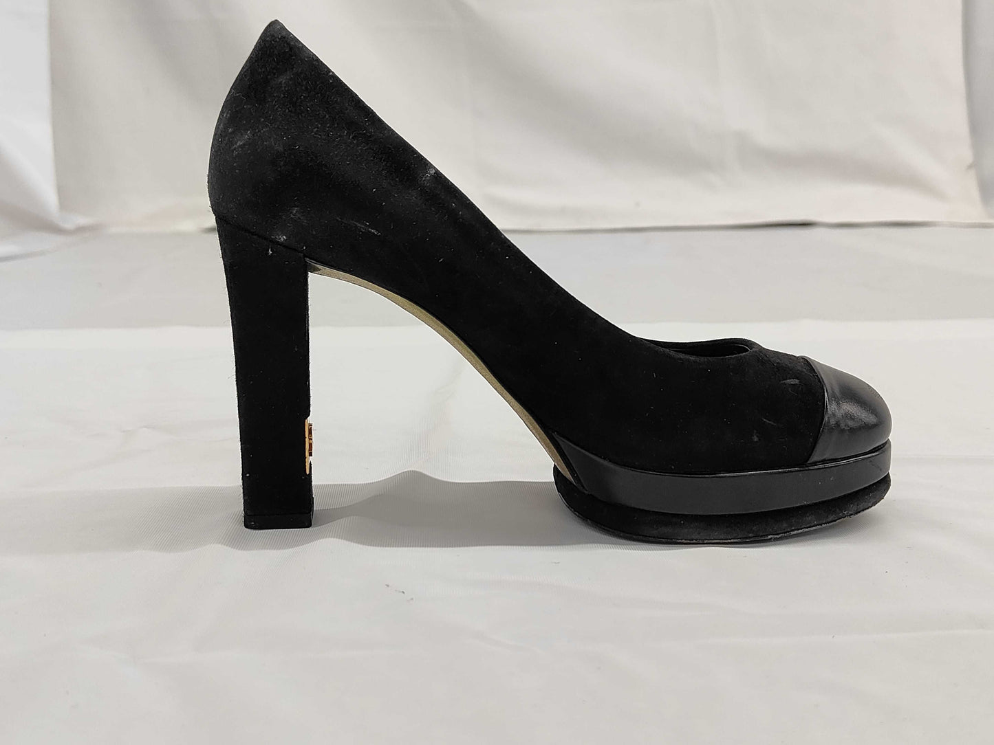 CHANEL Chanel size 36 pumps