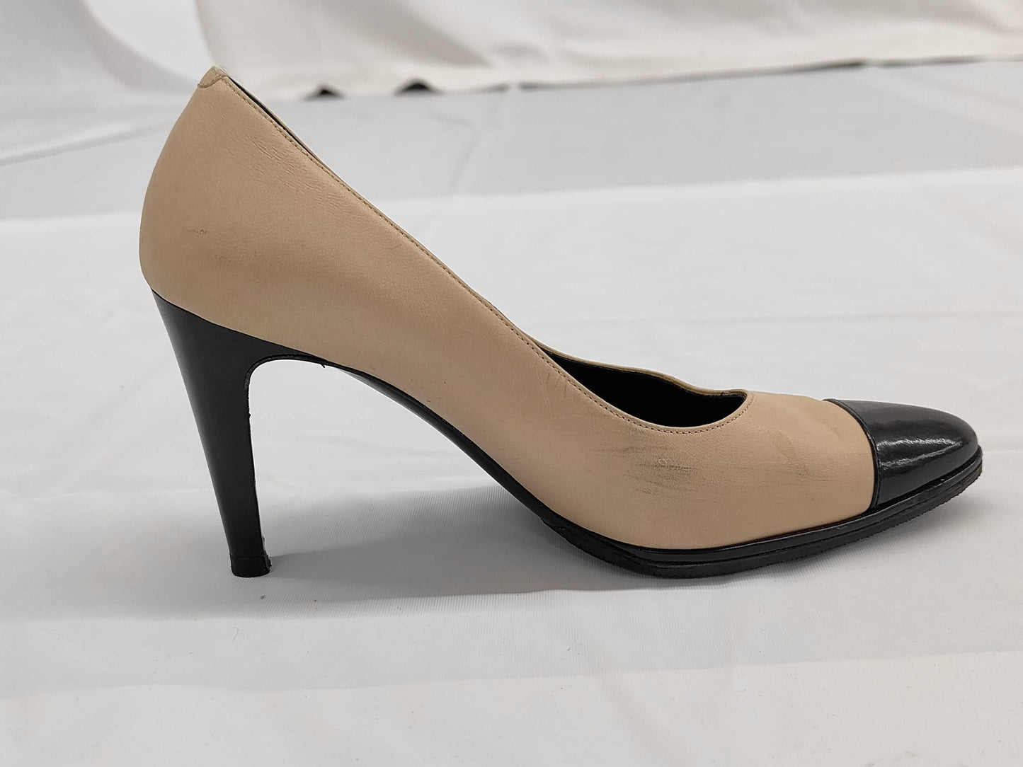 CHANEL Chanel size 35C pumps