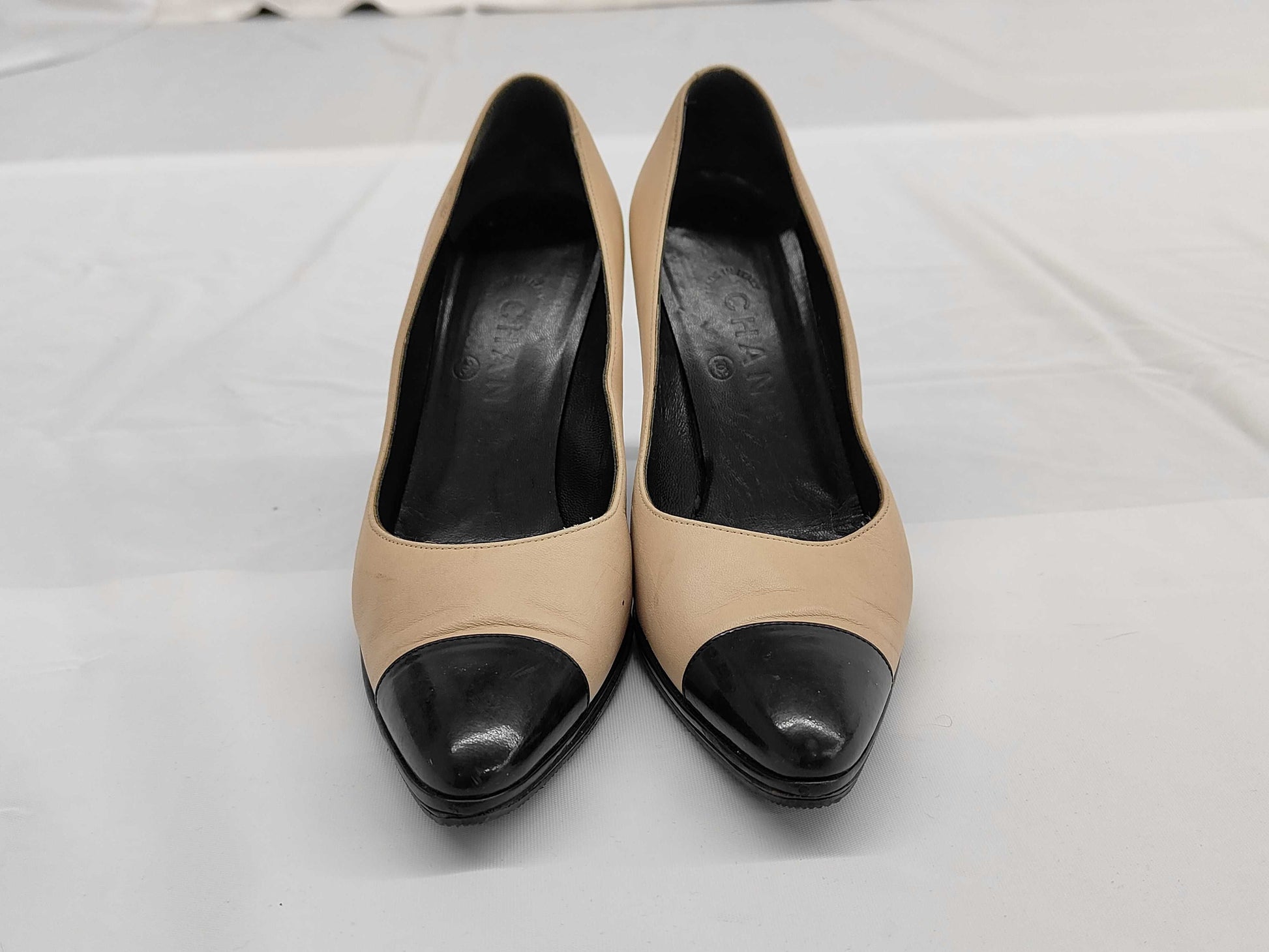 CHANEL Chanel size 35C pumps