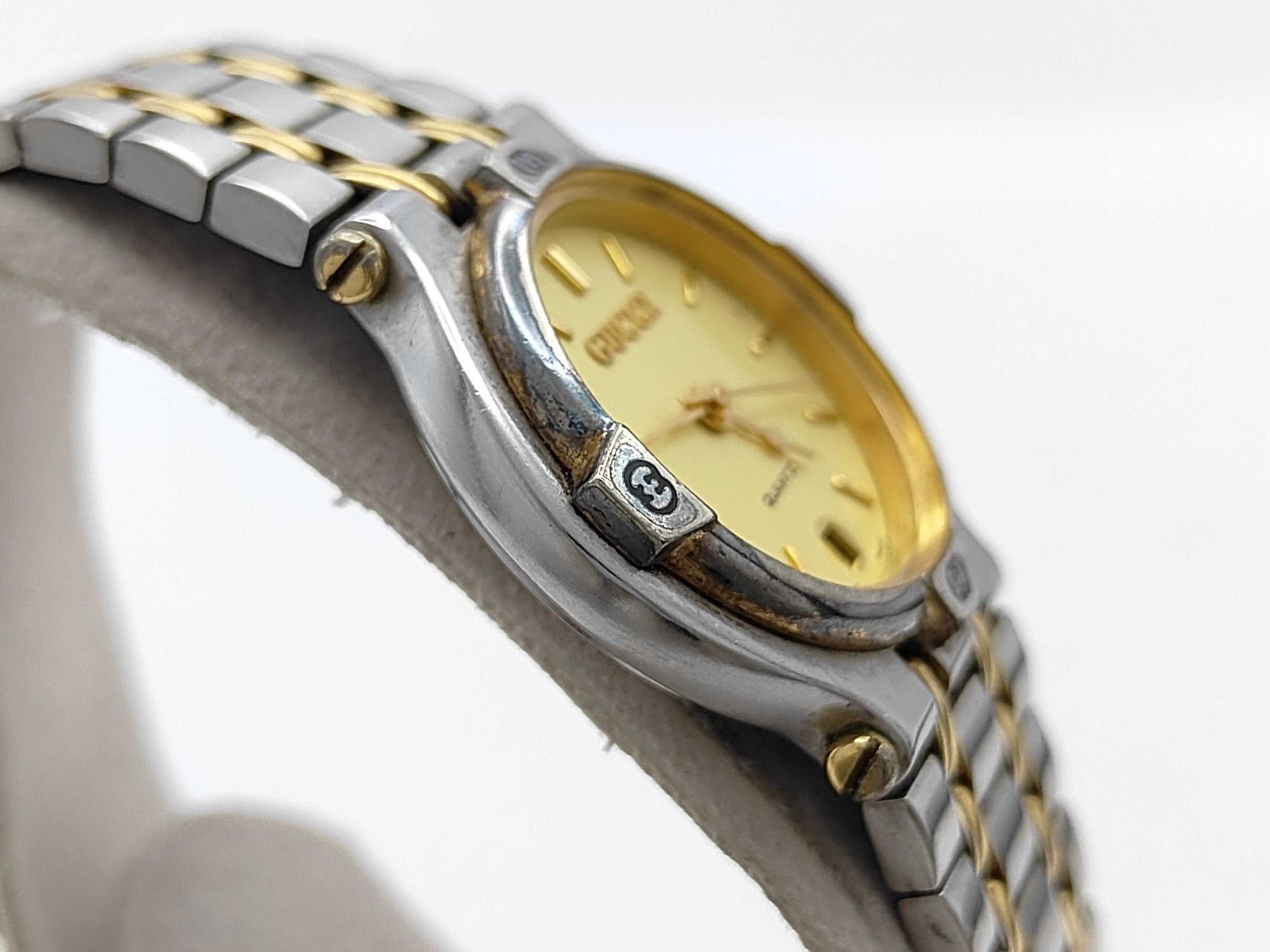 GUCCI 9000L 062-798 Quartz Women's Watch