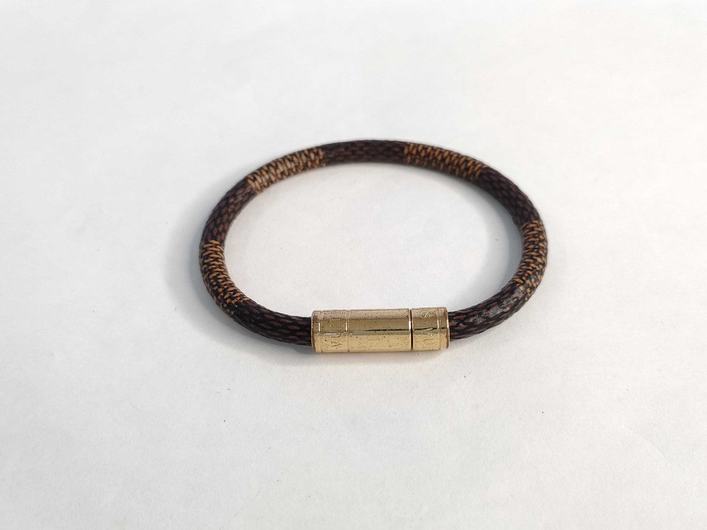 LOUIS VUITTON Damier LV Bracelet/Bangle