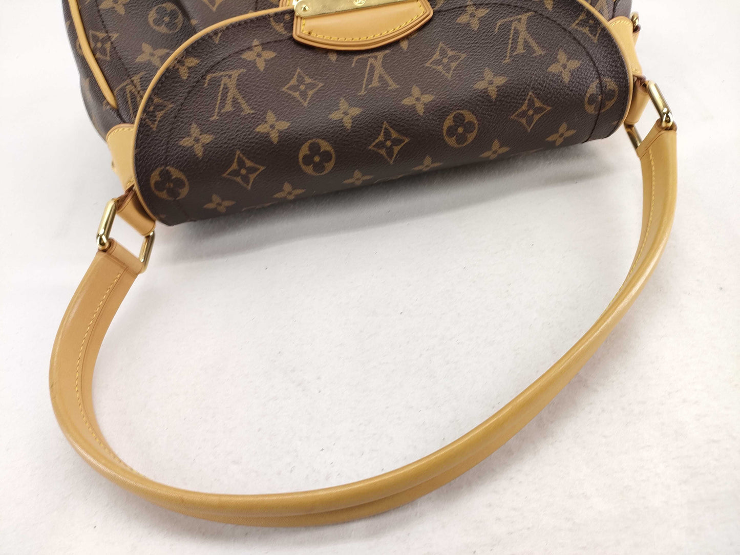 LOUIS VUITTON Monogram Beverly Shoulder Bag