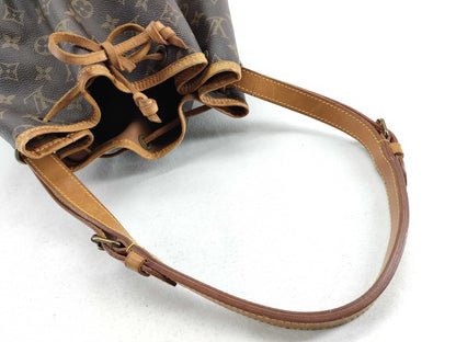 LOUIS VUITTON Monogram Noe Shoulder Bag