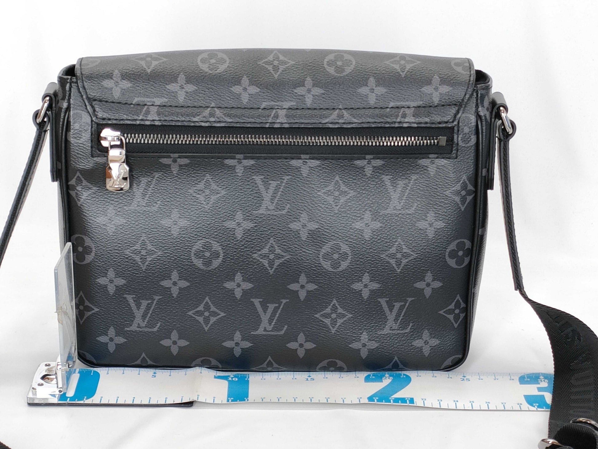 LOUIS VUITTON District PM NV3 Monogram Eclipse M46255 RFID Tag Shoulder Bag
