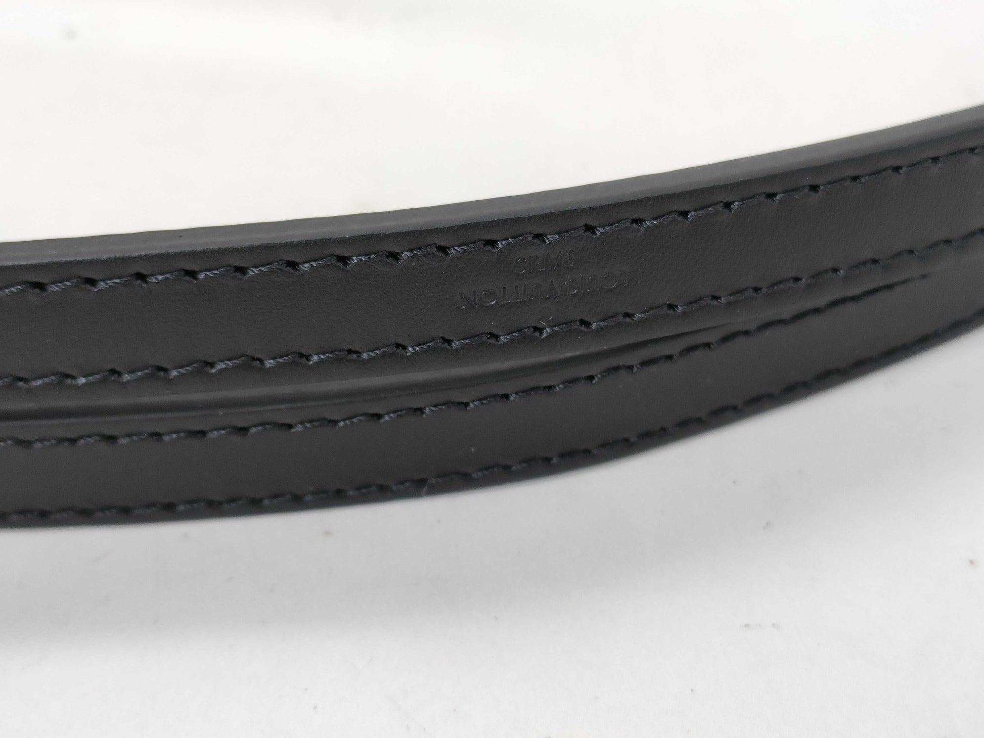 LOUIS VUITTON Monogram Louis Vuitton NeoNoe Colosseum Paint Shoulder Bag M44020 MI2118