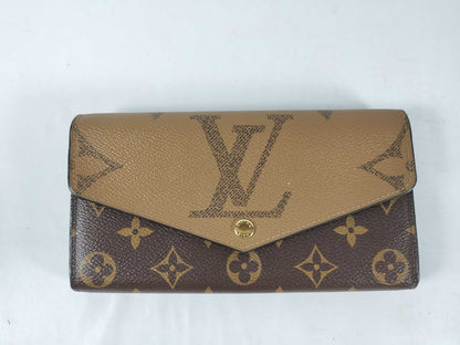 LOUIS VUITTON Monogram LV M80726 Portefeuille Sarah Monogram Giant Wallet