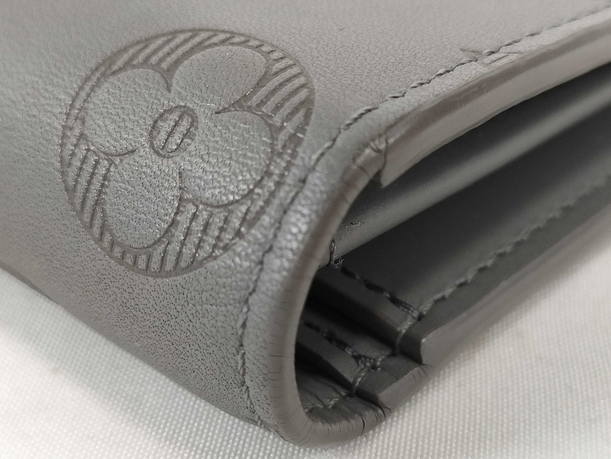 LOUIS VUITTON LV M81335 Portefeuille Brazza Monogram Shadow Wallet