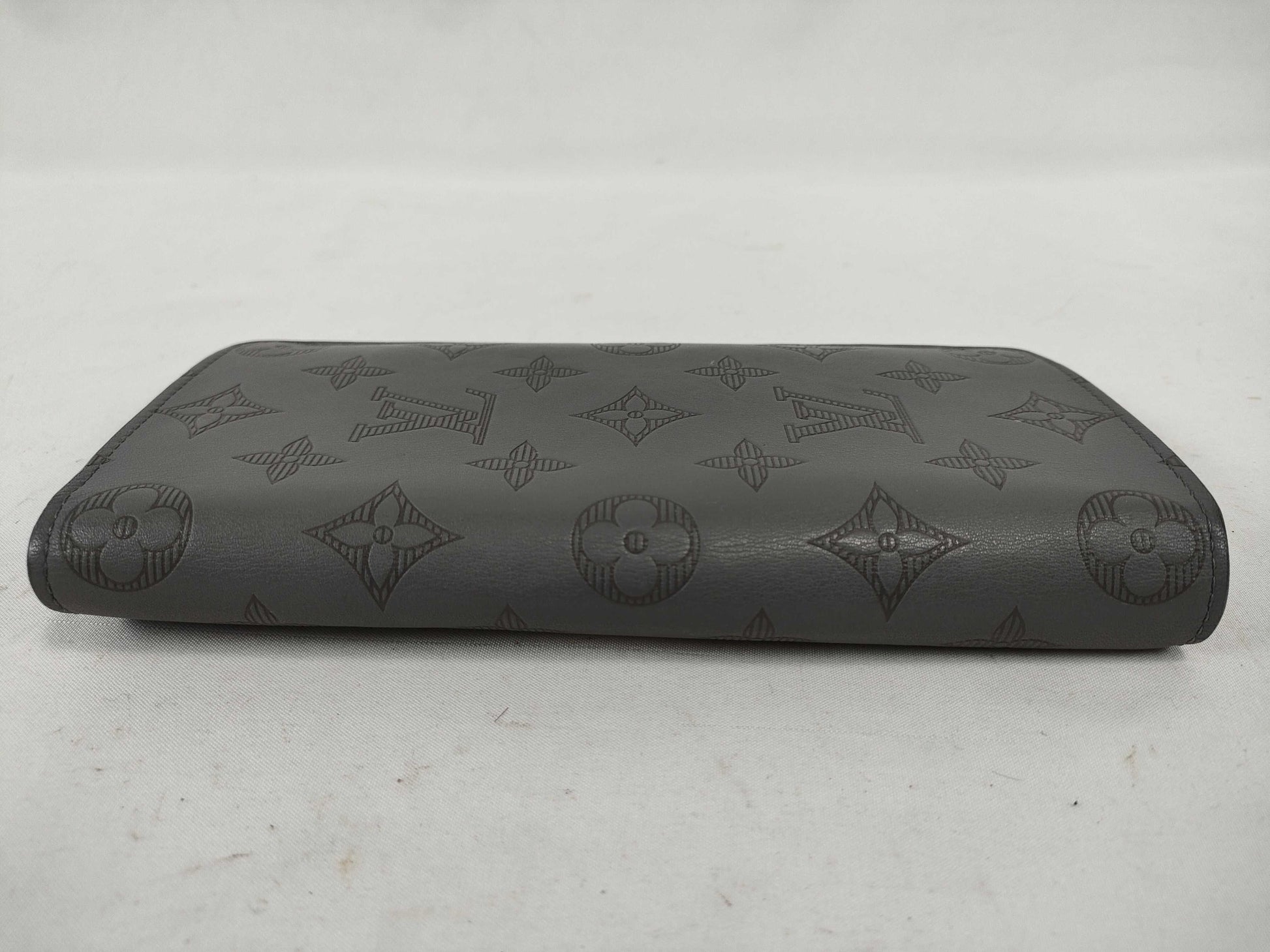 LOUIS VUITTON LV M81335 Portefeuille Brazza Monogram Shadow Wallet