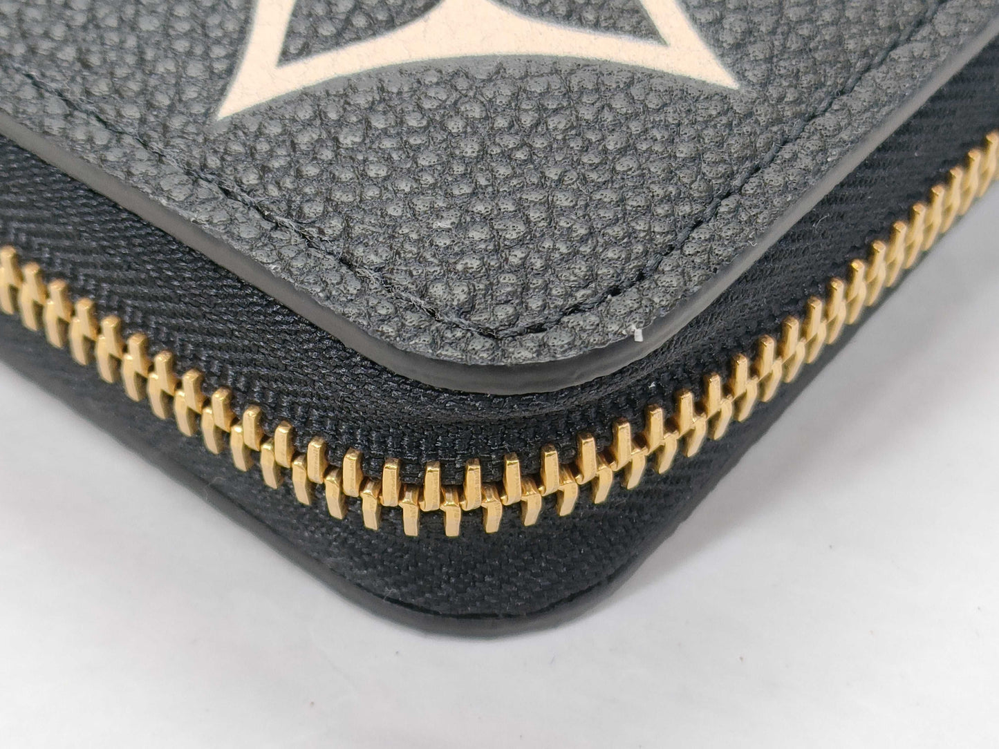 LOUIS VUITTON Monogram Empreinte LV M80481 Zippy Wallet Monogram Empreinte Wallet