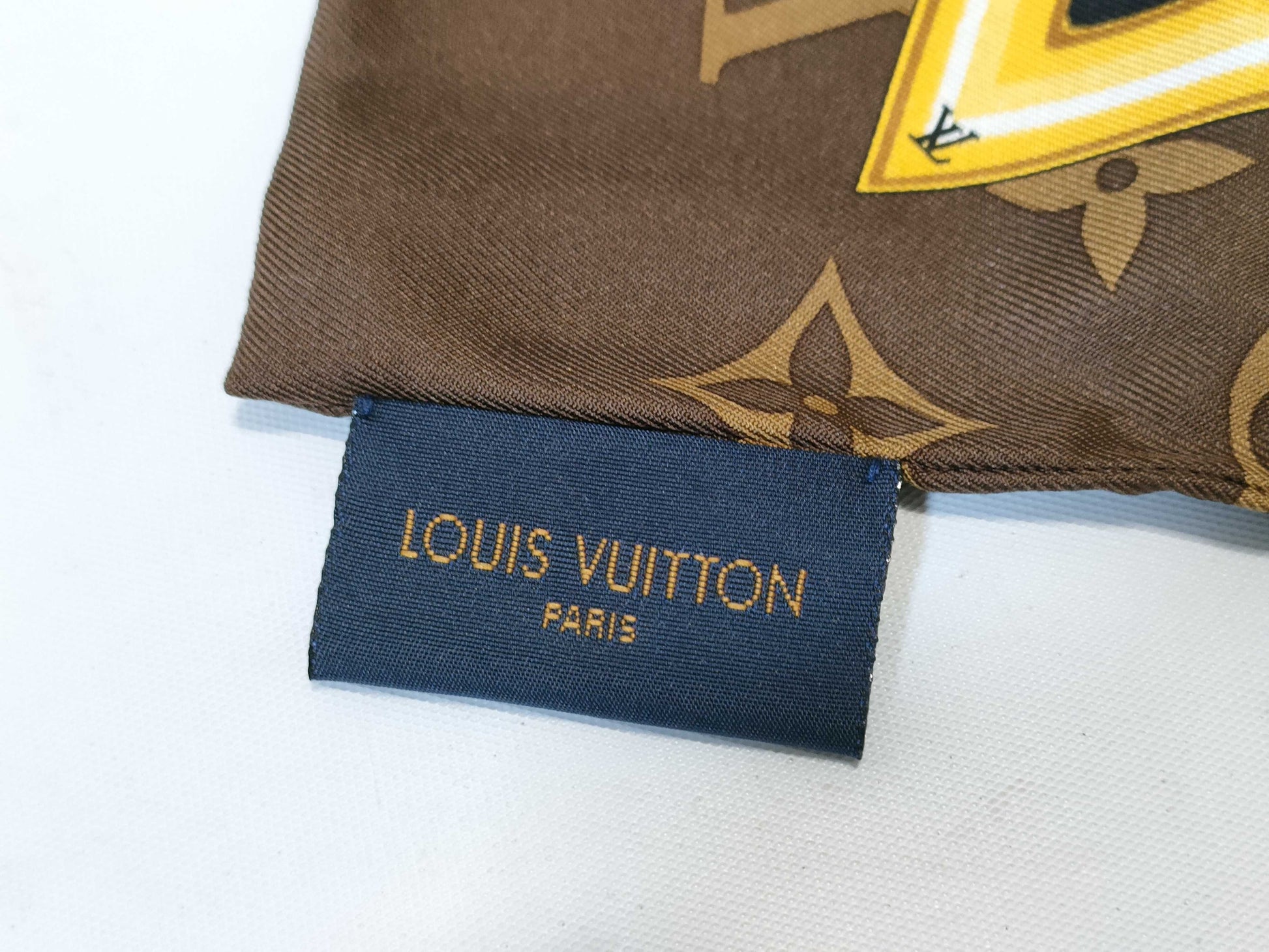 LOUIS VUITTON LV M78655 Bandeau Monogram Confidential Maroon Scarf