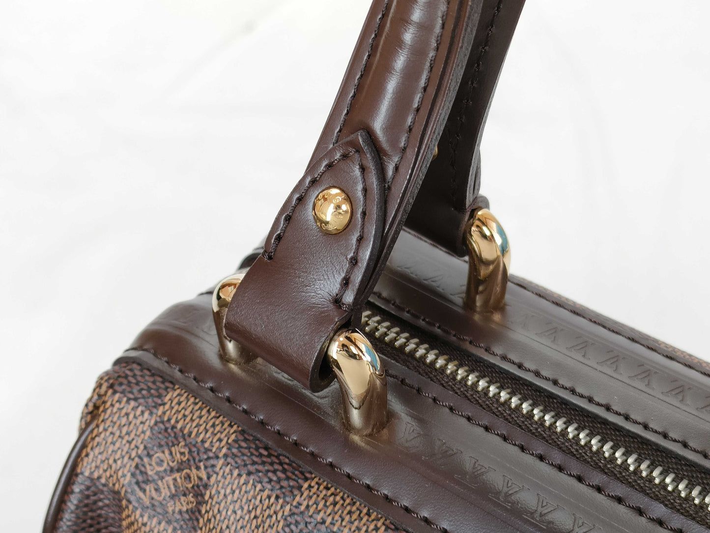 LOUIS VUITTON Damier LV N51201 Knightsbridge Damier Handbag