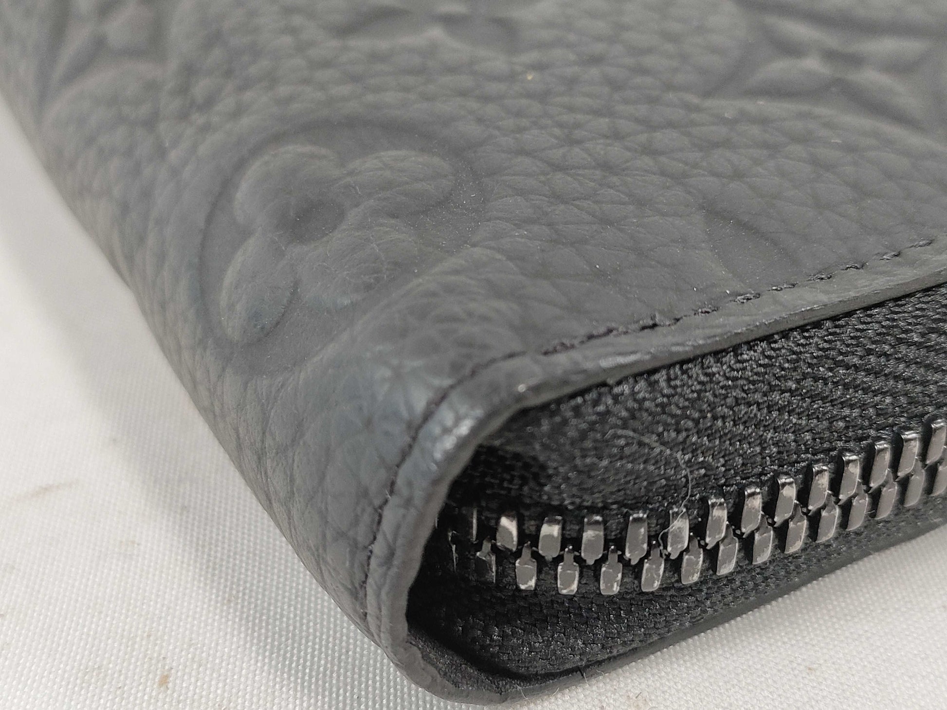 LOUIS VUITTON Monogram Empreinte LV M69047 Zippy Wallet Vertical Monogram Empreinte Black Wallet