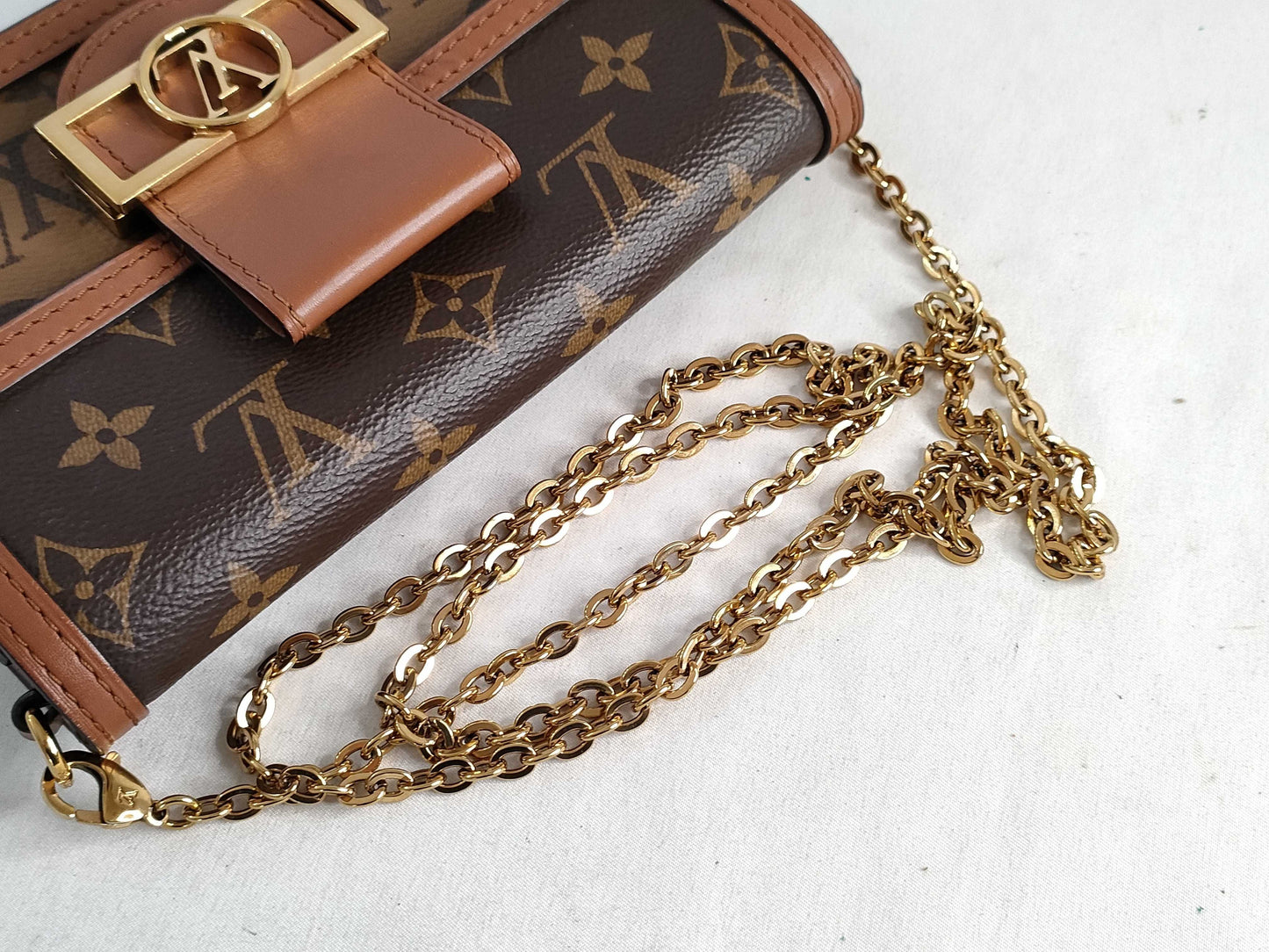 LOUIS VUITTON Portefeuille Dauphine M68746 Shoulder Bag