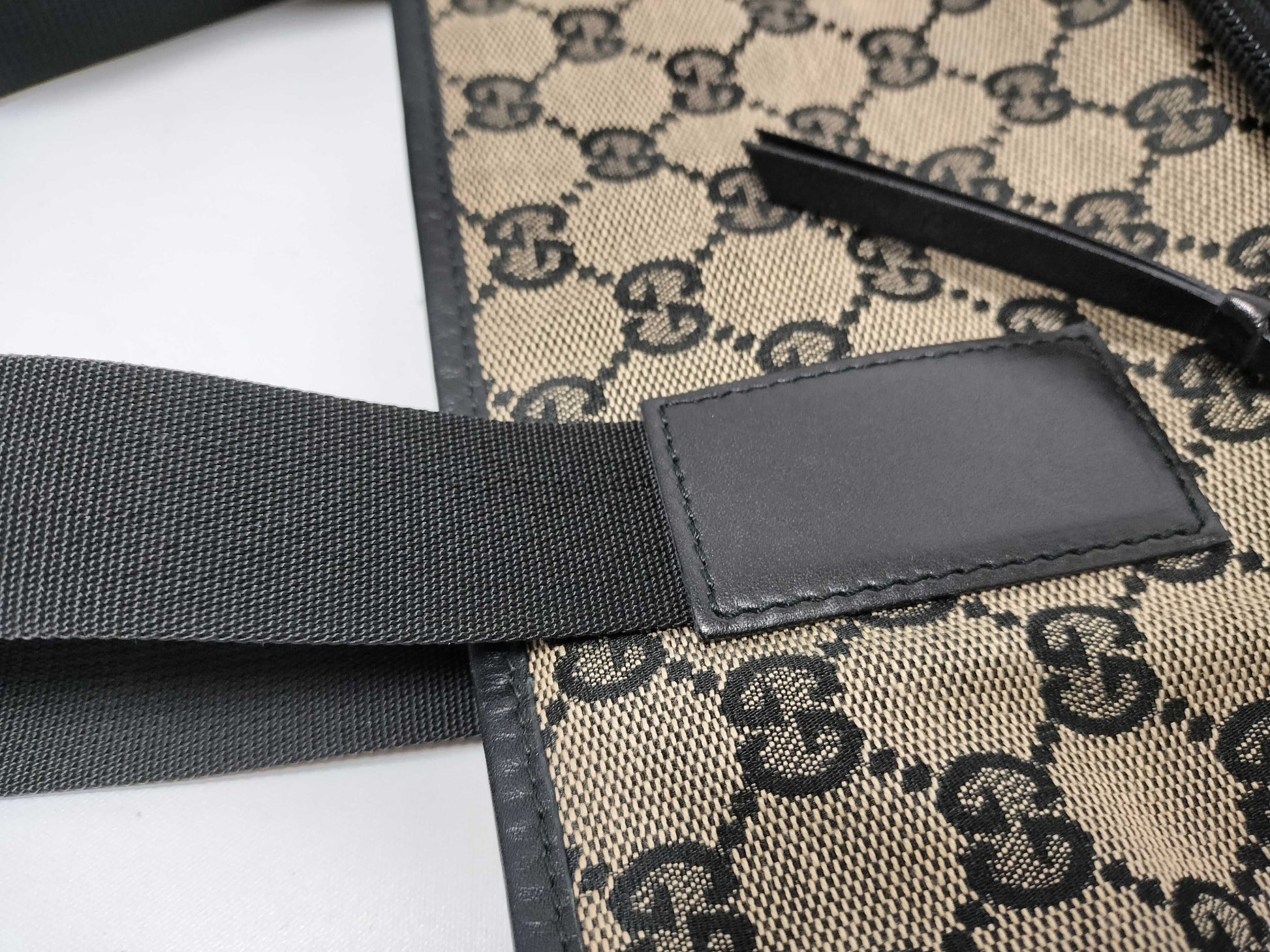 GUCCI GG Canvas Gucci Canvas Tote Bag