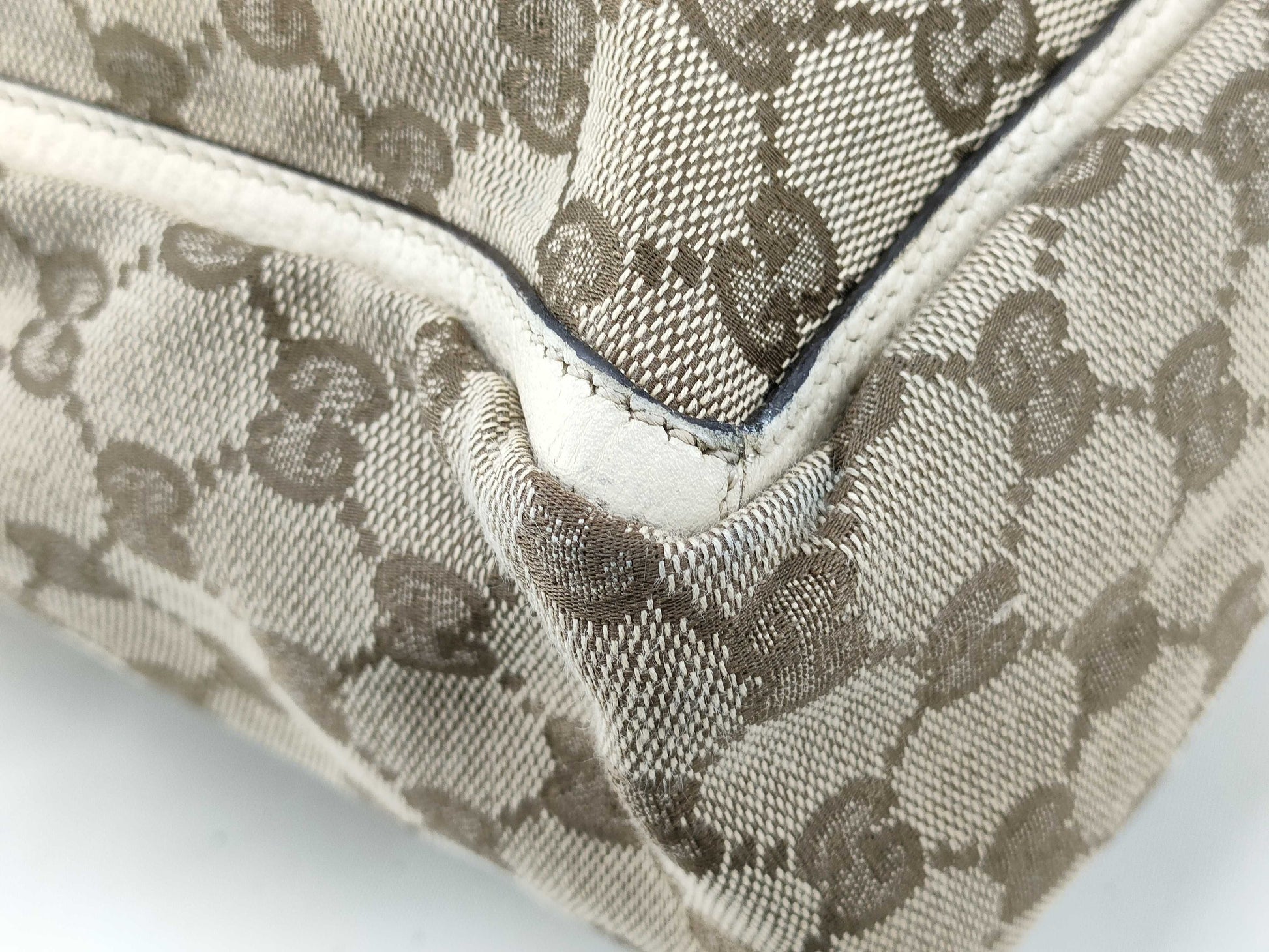 GUCCI GG Canvas Tote Bag