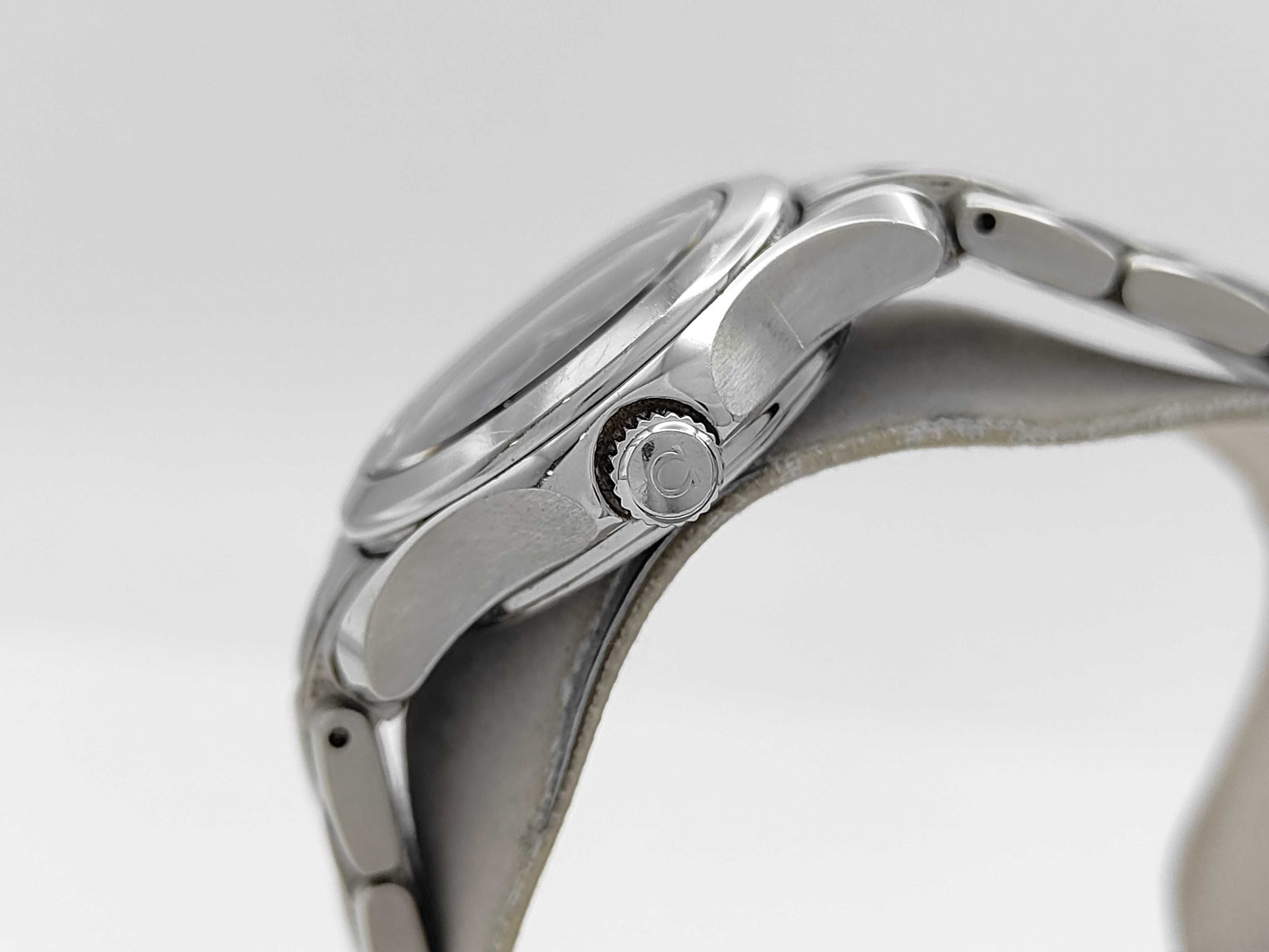 OMEGA 2581.80 59035127 Quartz Women's Watch