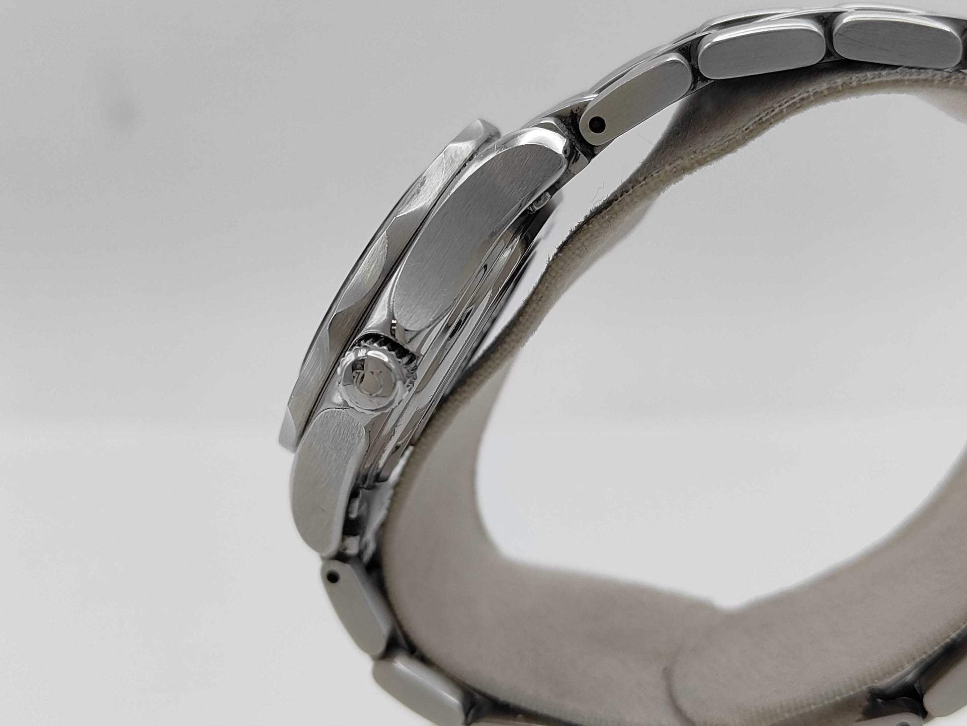 OMEGA 2224.80 59829960 Quartz Women's Watch