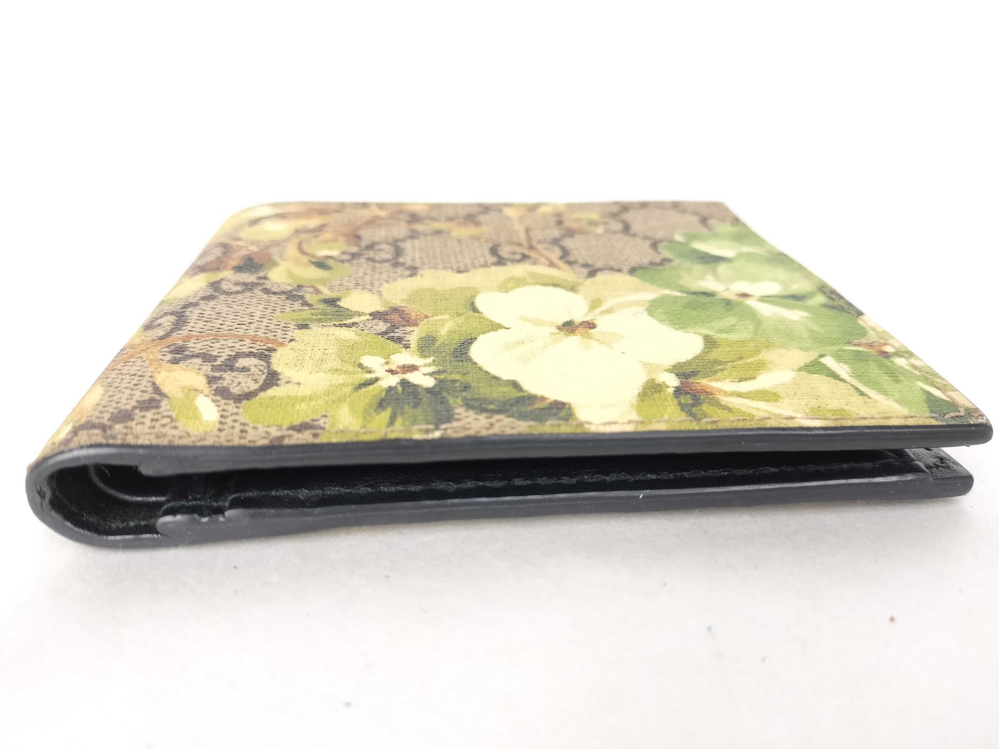 GUCCI GG Supreme GUCCI Gucci Bifold Wallet GG Supreme Wallet