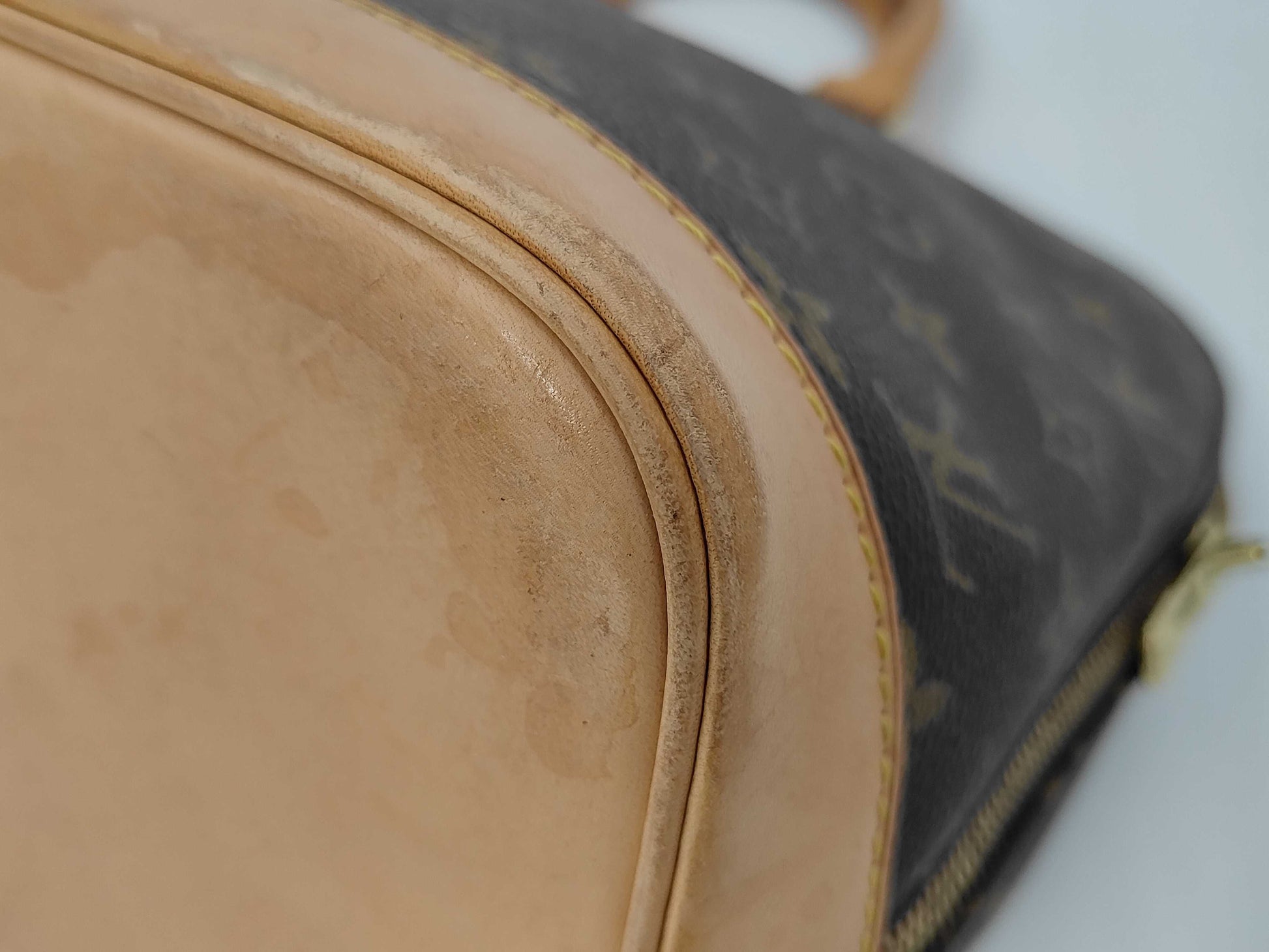 LOUIS VUITTON Alma M51130 Handbag