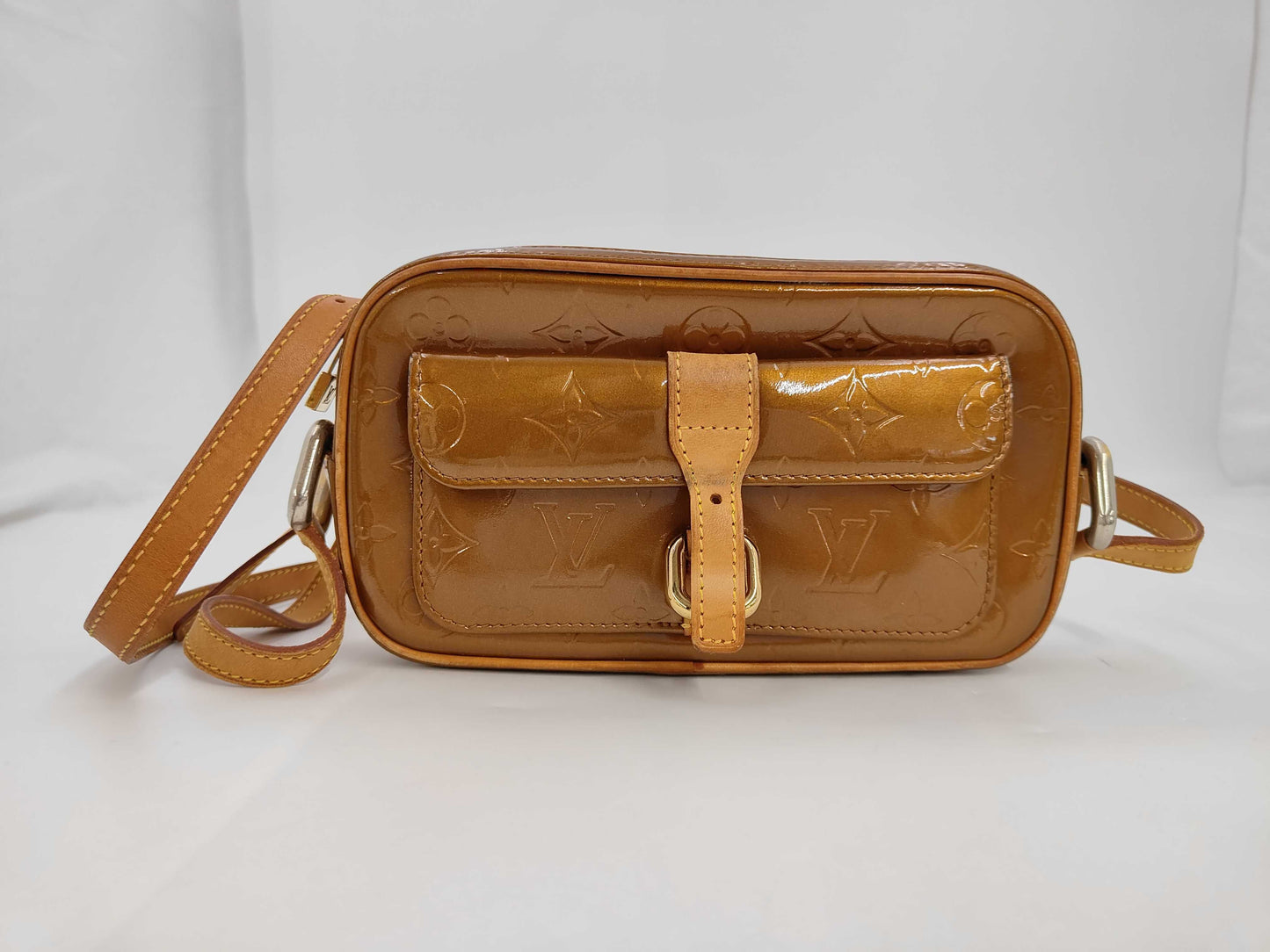 LOUIS VUITTON Vernis Christie MM M91109 Shoulder Bag