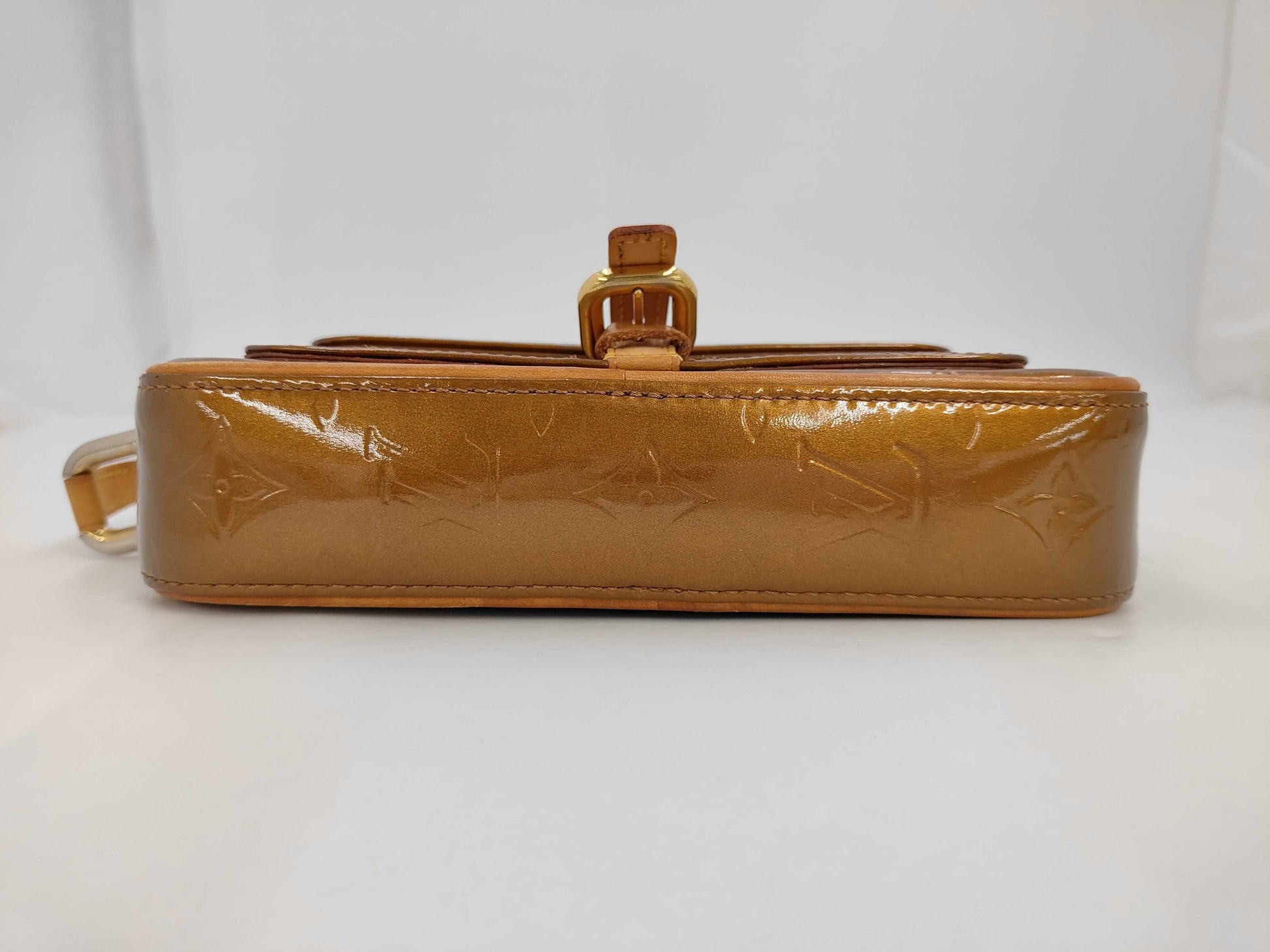 LOUIS VUITTON Vernis Christie MM M91109 Shoulder Bag