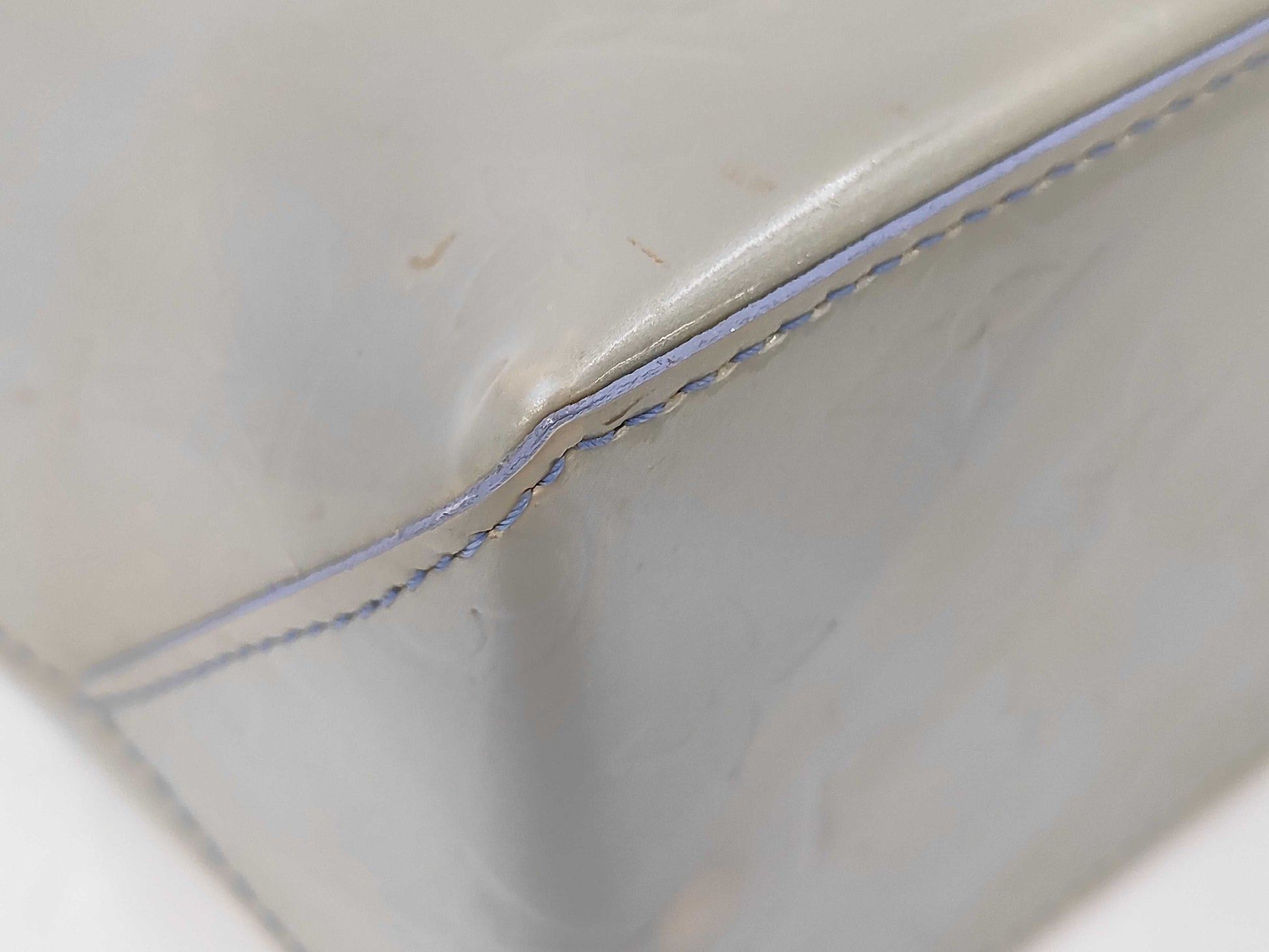 LOUIS VUITTON Vernis M91220 Handbag