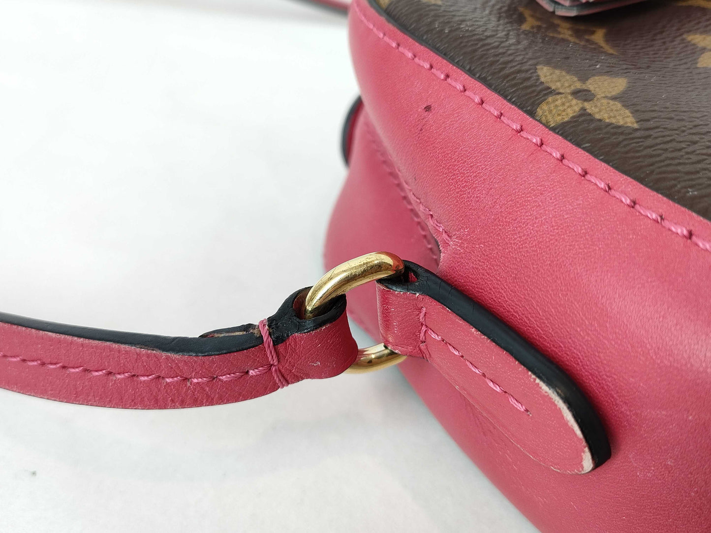 LOUIS VUITTON Monogram LOUIS VUITTON Saintonge Monogram/Freesia Shoulder Bag