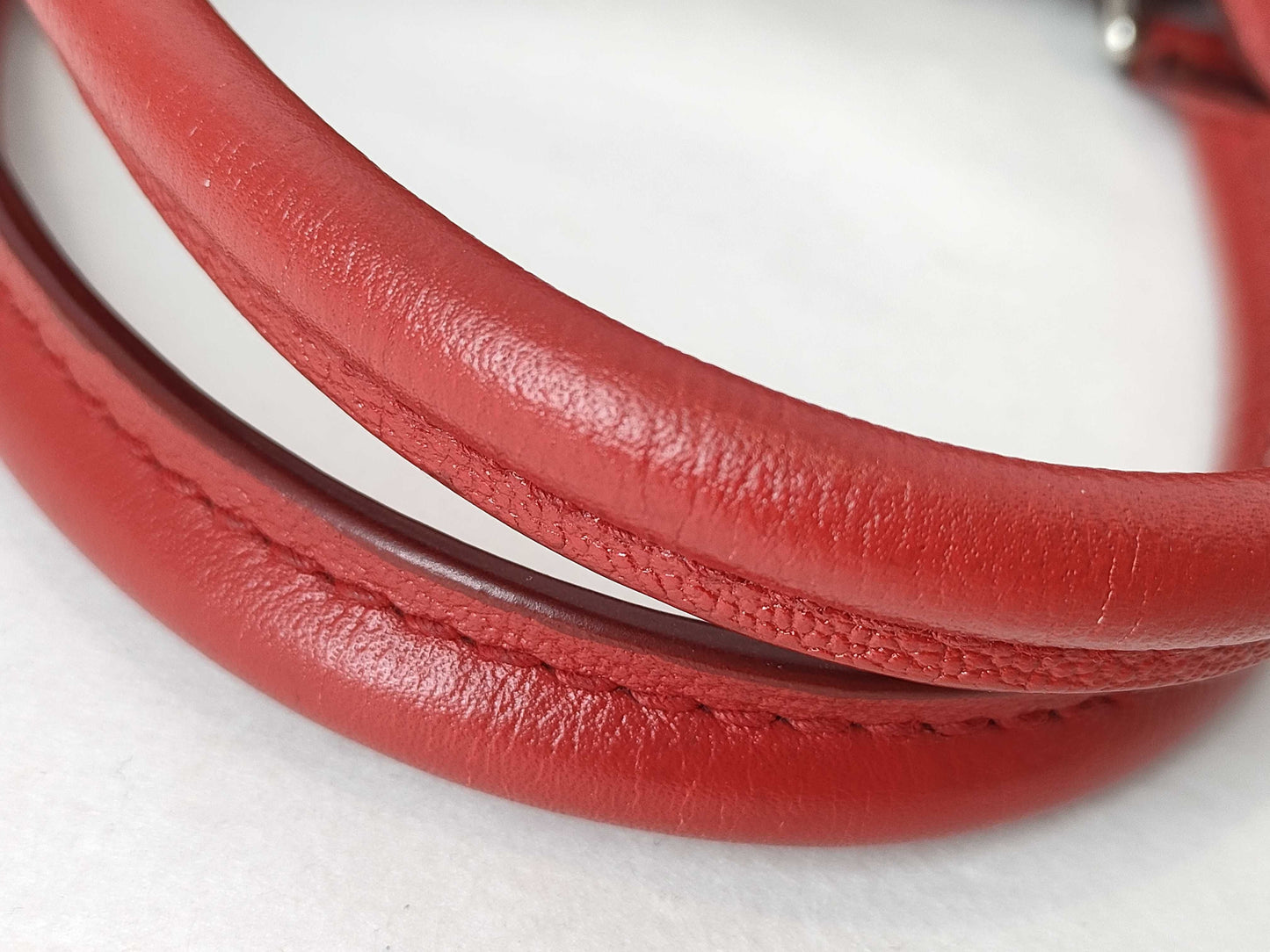 LOUIS VUITTON Very Zip Tote Leather/Ruby Handbag