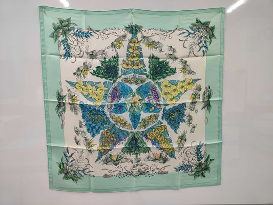 HERMES Carré 90 Scarf