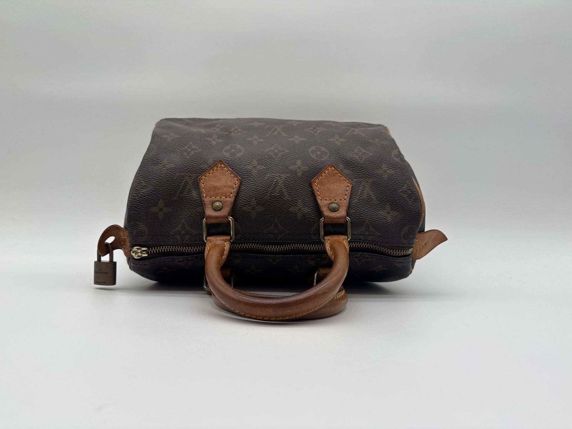 LOUIS VUITTON Speedy 25 Monogram Leather Handbag