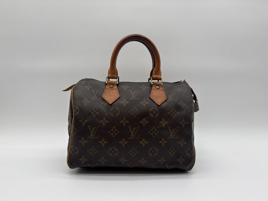 LOUIS VUITTON Speedy 25 Monogram Leather Handbag