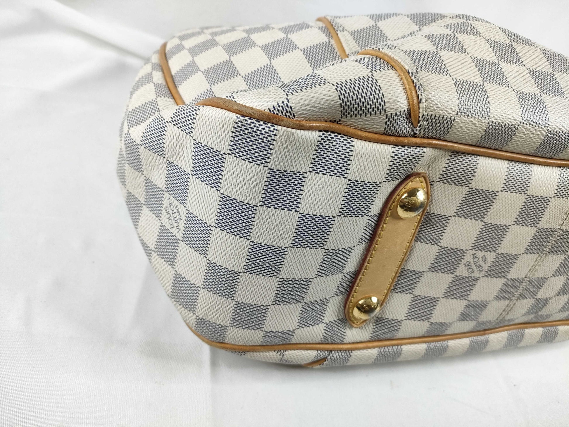 LOUIS VUITTON Damier Azur Louis Vuitton Galliera Damier Azur Shoulder Bag