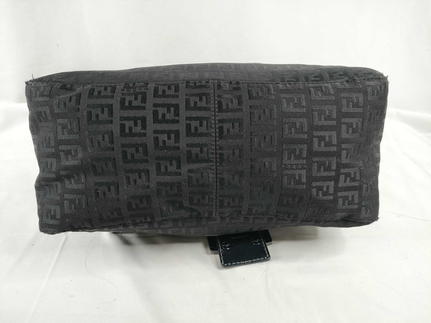 FENDI Mamma Bucket Shoulder Bag