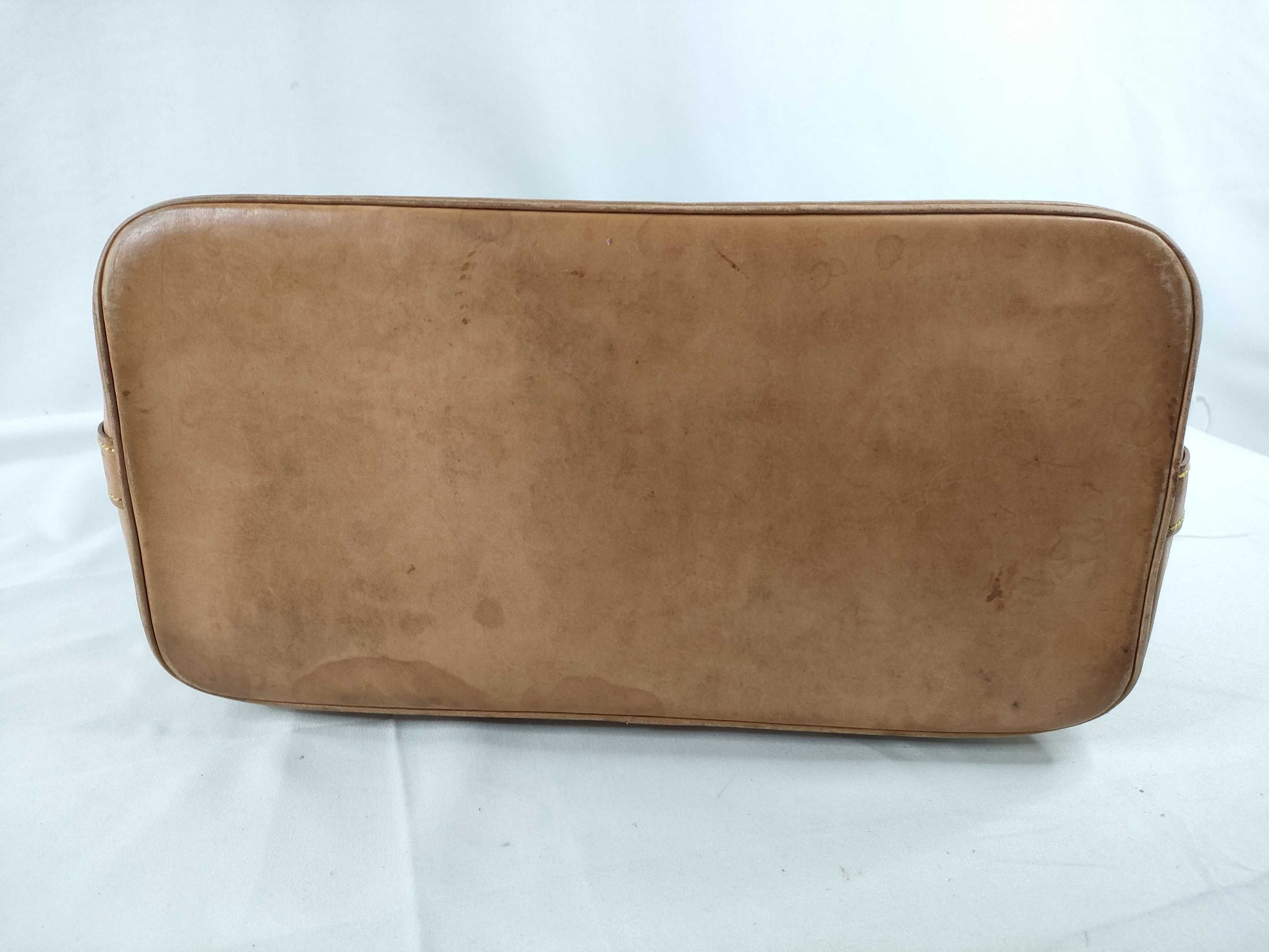 LOUIS VUITTON Monogram Alma Handbag