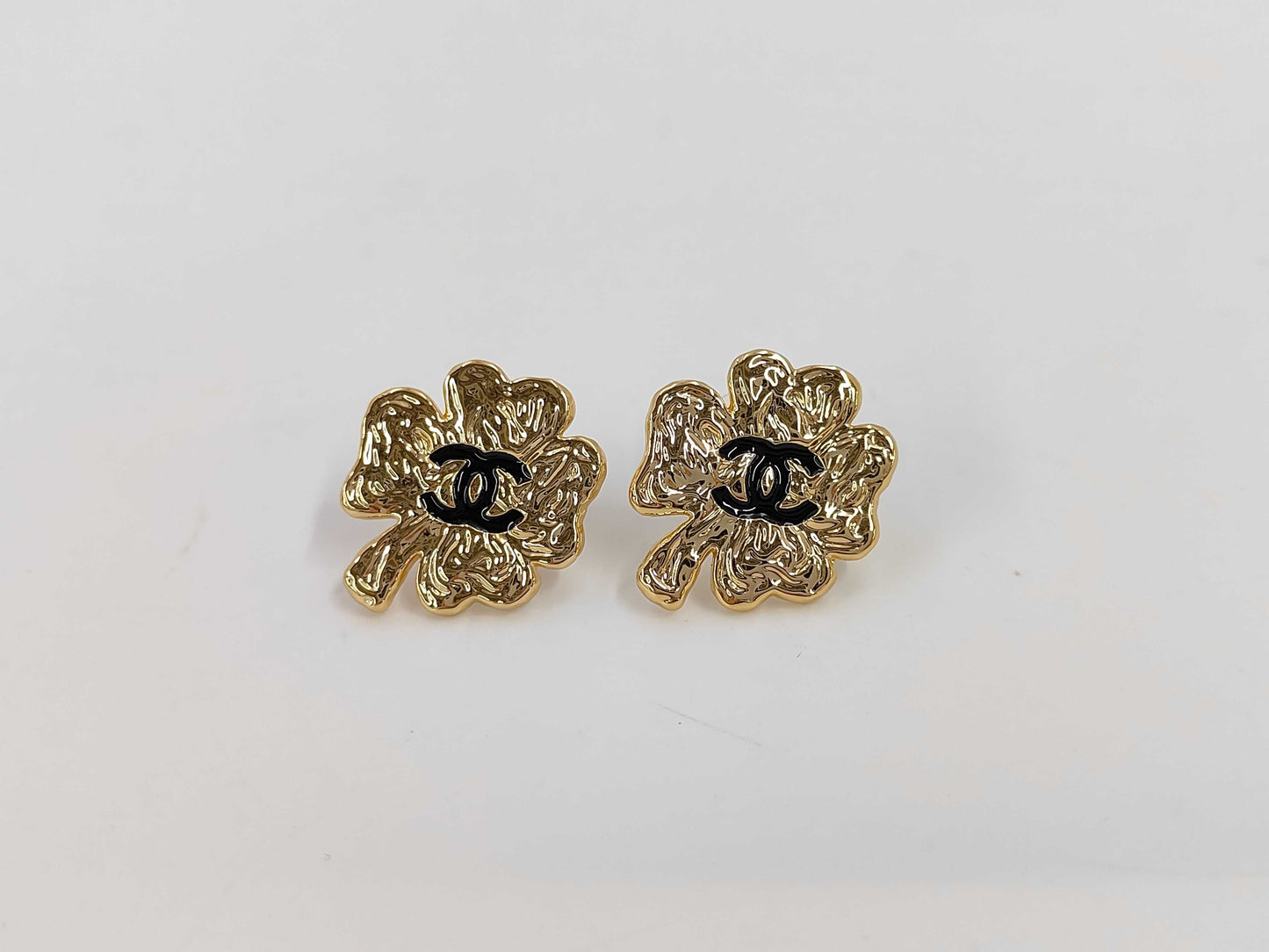 CHANEL B24P GP earrings