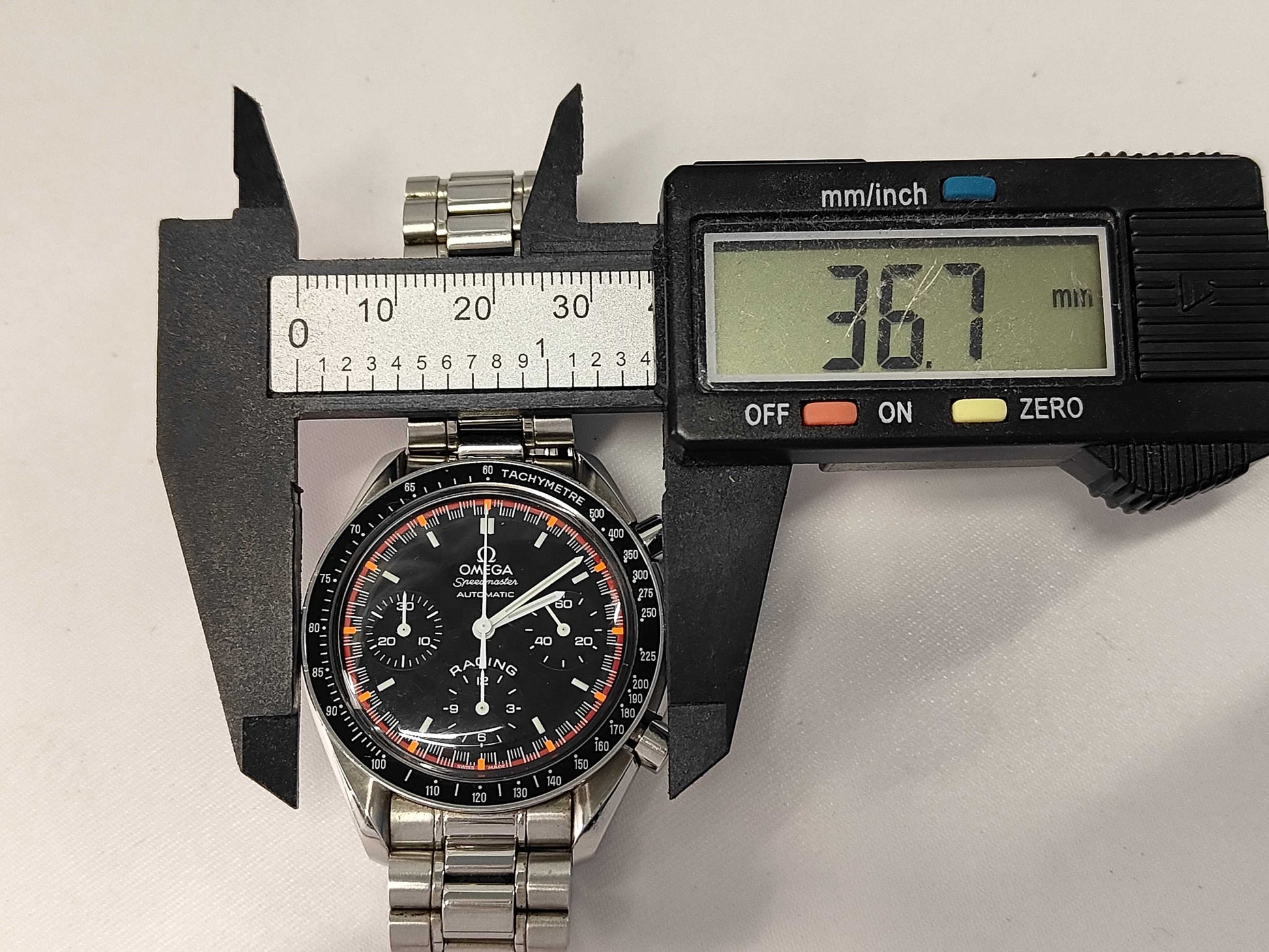 OMEGA Speedmaster 3518.50 57258625 0236/2000 Automatic Men's Watch