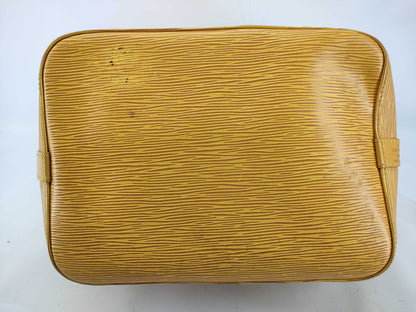 LOUIS VUITTON Epi Leather Petit Noe M44109 AR0935 Epi Leather Tassili Yellow Shoulder Bag