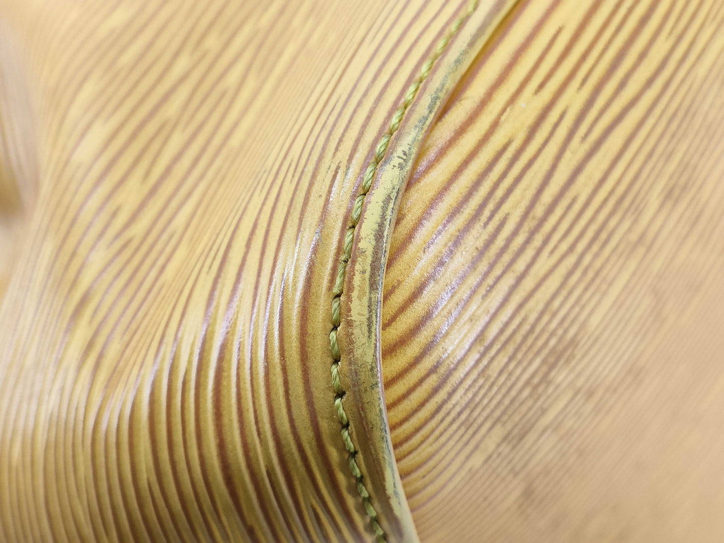 LOUIS VUITTON Epi Leather Petit Noe M44109 AR0935 Epi Leather Tassili Yellow Shoulder Bag