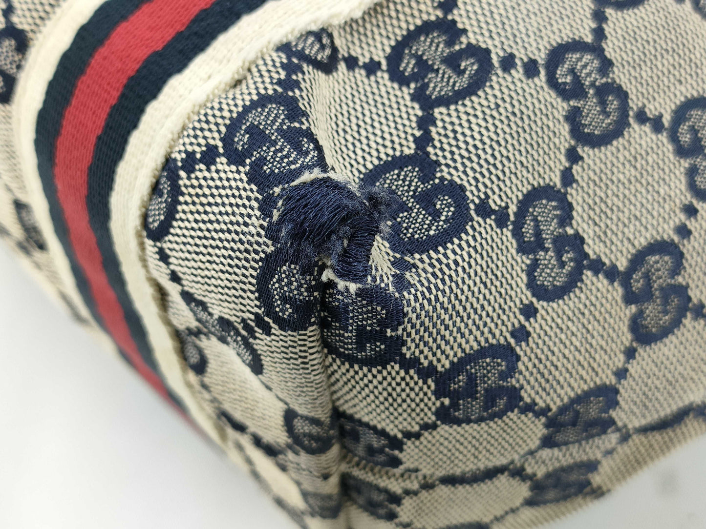 GUCCI GG Canvas Handbag 2629714