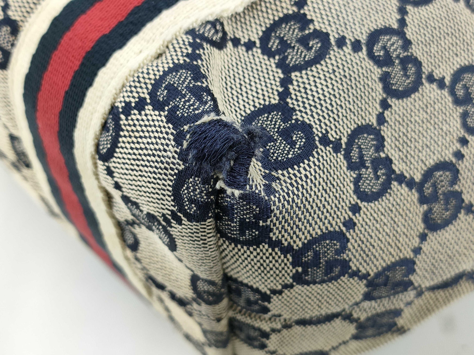 GUCCI GG Canvas Handbag 2629714