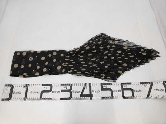 CHANEL scarf with tag