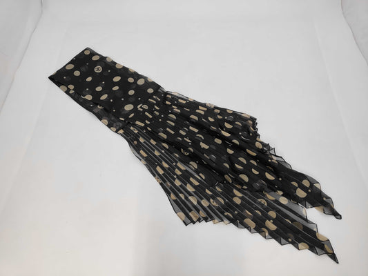 CHANEL scarf with tag