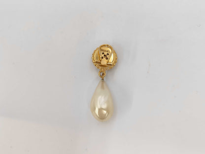 CHANEL CHANEL Pearl Earrings Earrings