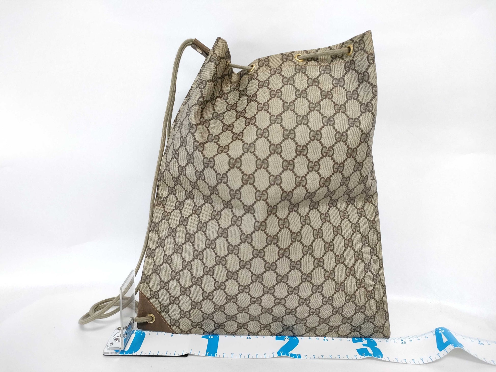 GUCCI GG GUCCI Drawstring Shoulder Bag