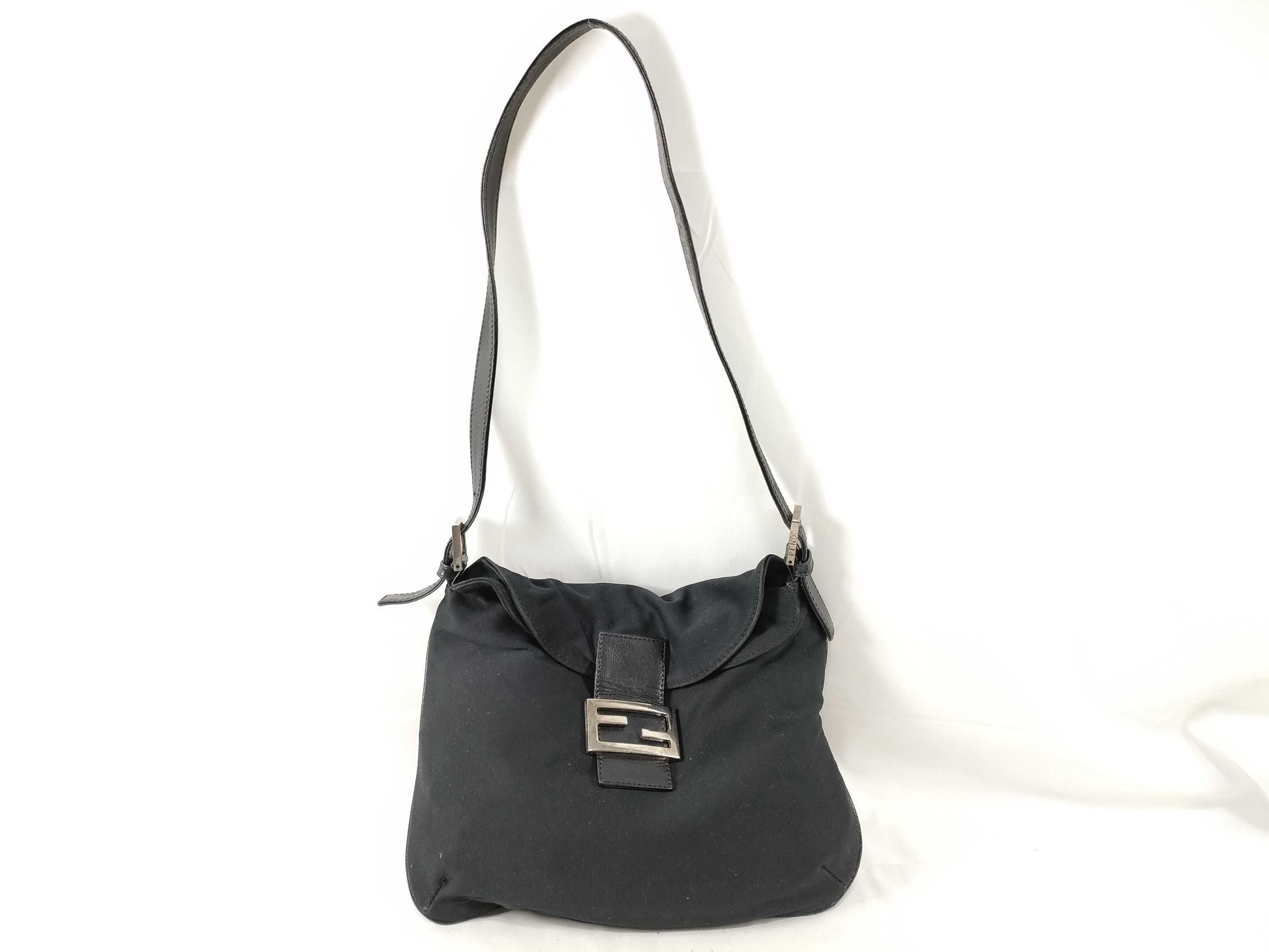 FENDI FENDI Fendi Shoulder Bag Black Shoulder Bag