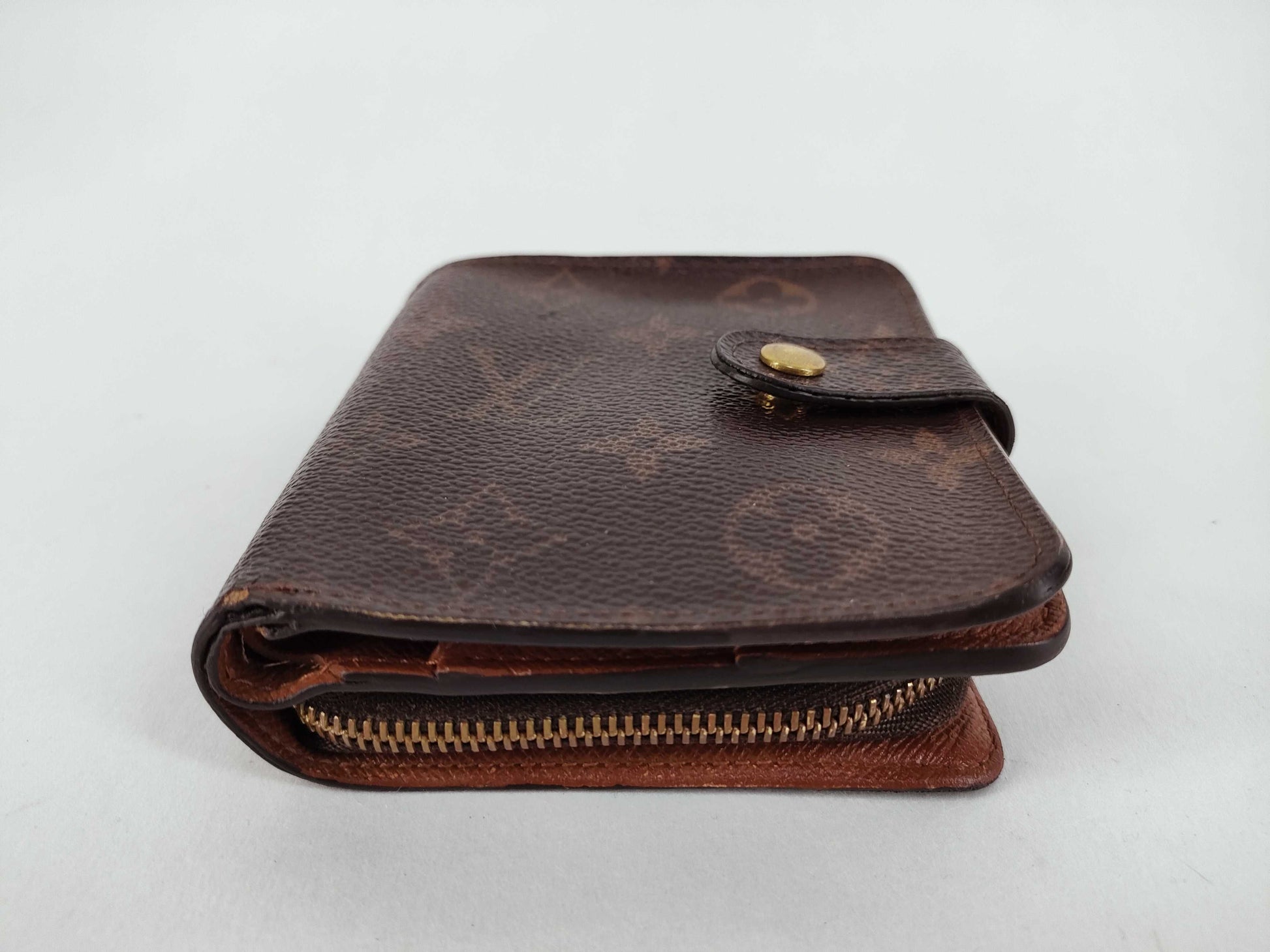LOUIS VUITTON Monogram Louis Vuitton Zippy Coin Purse Wallet