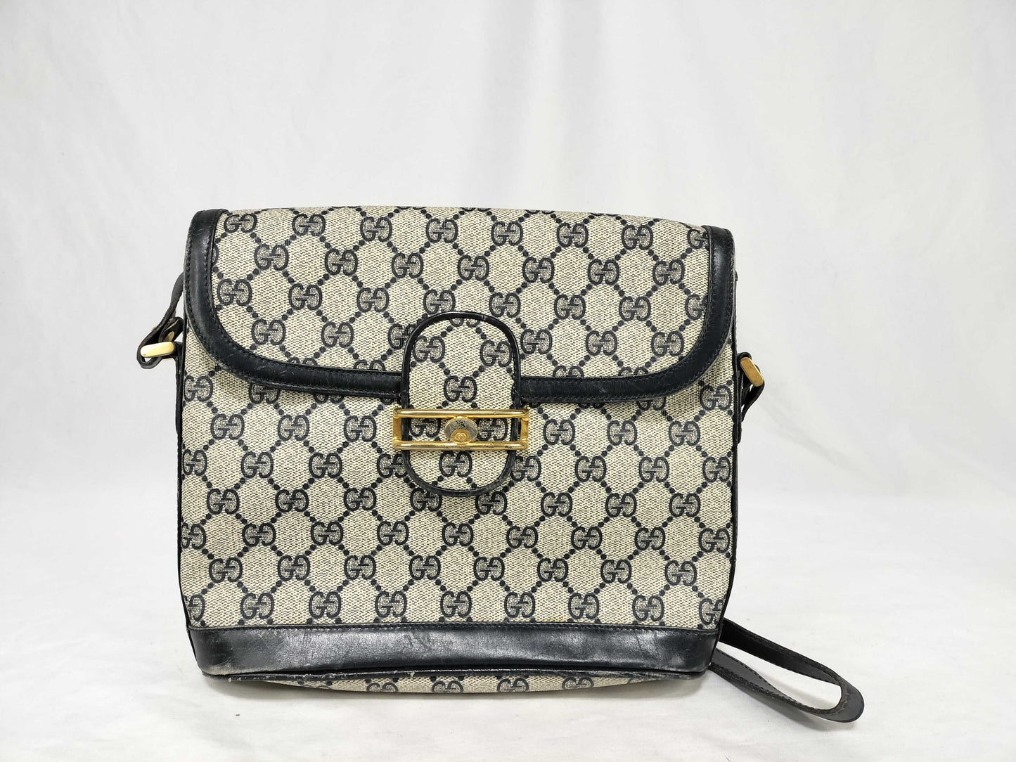 GUCCI GG Supreme Old Horsebit Shoulder Bag