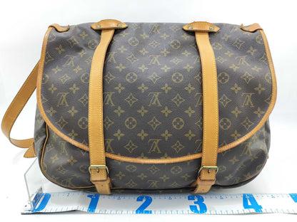 LOUIS VUITTON Monogram Saumur M42252 Shoulder Bag